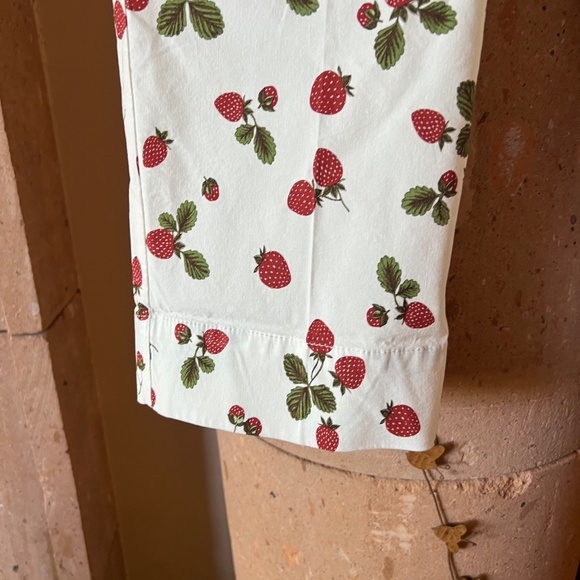 NWOT Nicole Miller New York strawberry  pants size 4 - Picture 8 of 11